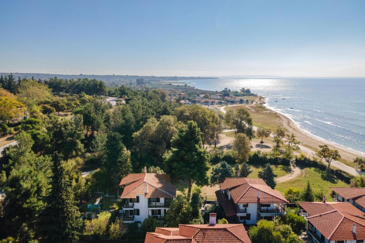Beach Front Vintage Villa Kalliktratis Nea Kallikrateia Exteriör bild